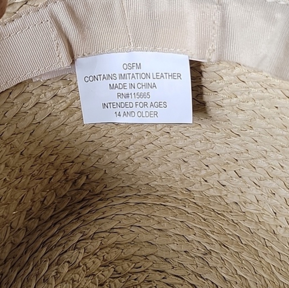 New Rare One Piece Netflix Live Action Preview Admission Bonus Luffy Straw Hat - Picture 4 of 4